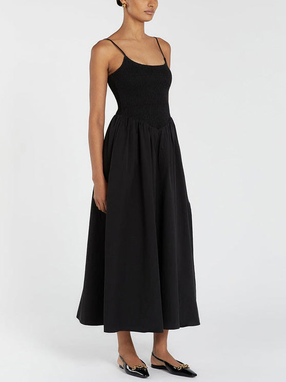 Modisches einfarbiges Midikleid mit Spaghettiträgern und Schlitz