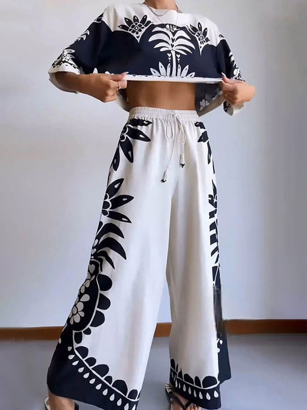 Ethnic print φαρδύ κοντομάνικο κοστούμι