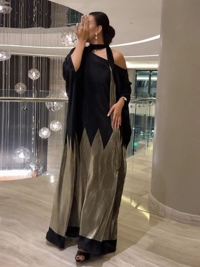 Modern Off-Shoulder Color-Block Pleated Maxi Dress