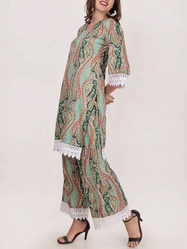 Elegant Paisley Print Lace-trimmed Long Shirt