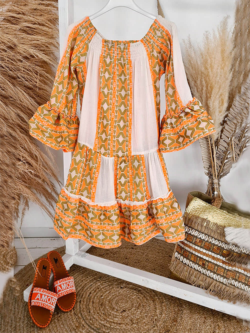 Minivestido solto com estampa étnica de mistura de linho e ombros de fora