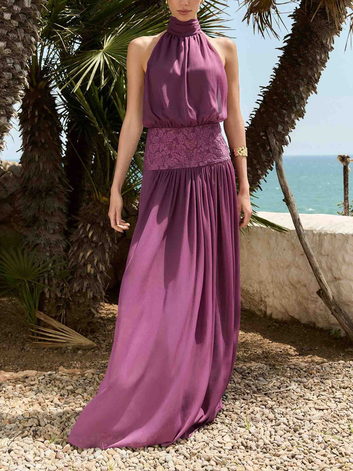 Elegant Open-Back Flowing Chiffon Maxi Dress