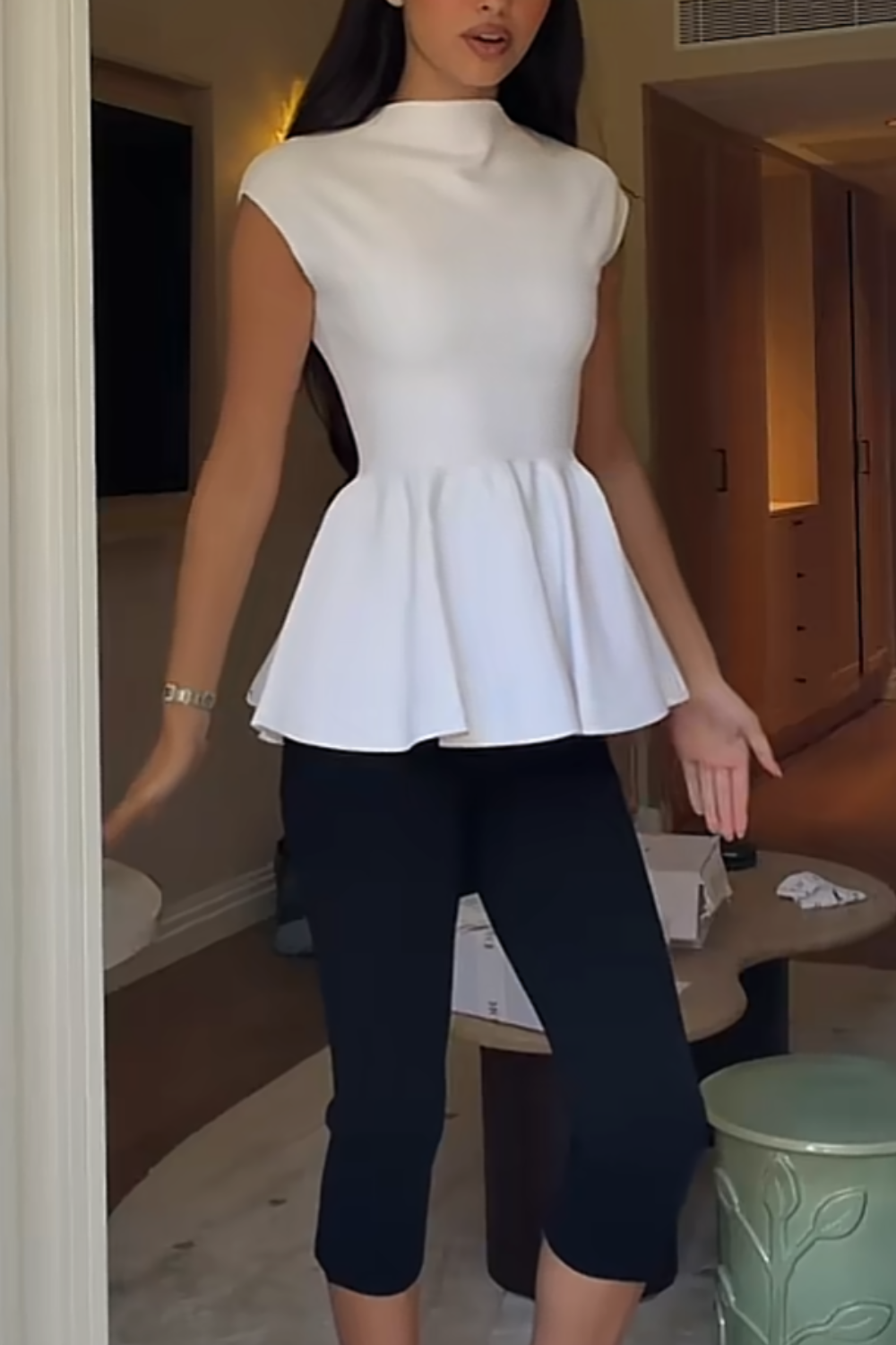Elegant Office Stand Collar Peplum Top Slim Capri Pants Two Piece Outfits