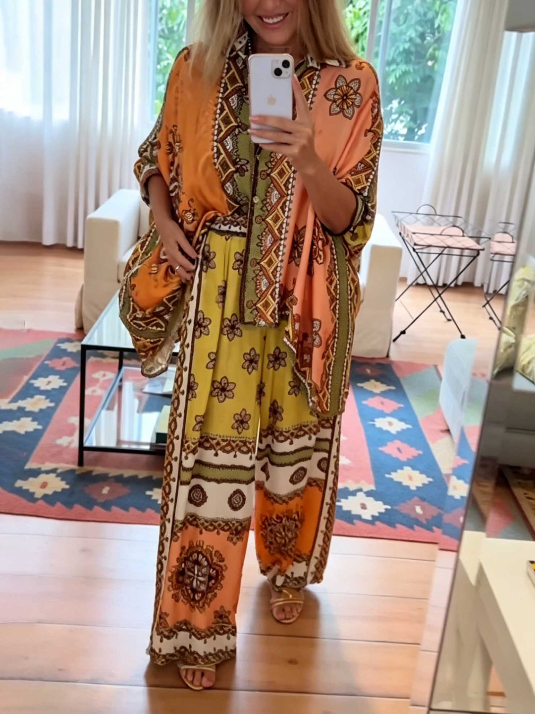 Unique Satin Paisley Print Wide-Leg Pants