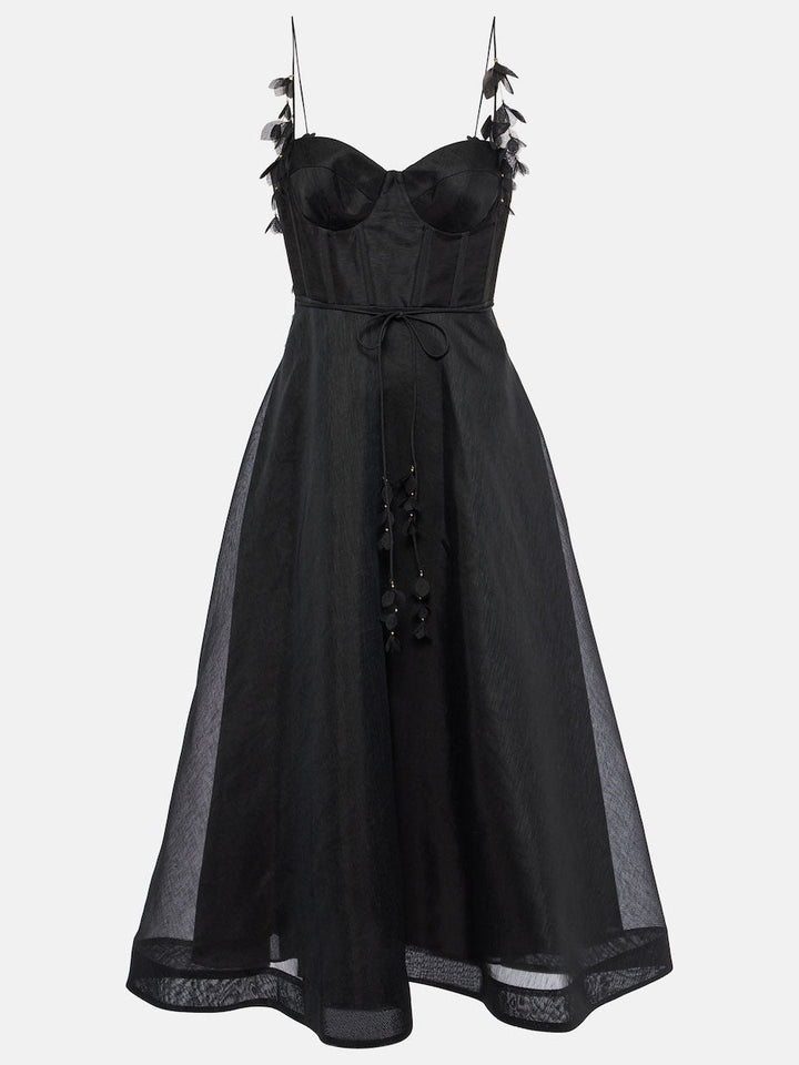 Robe mi-longue à pétales élégante et sophistiquée