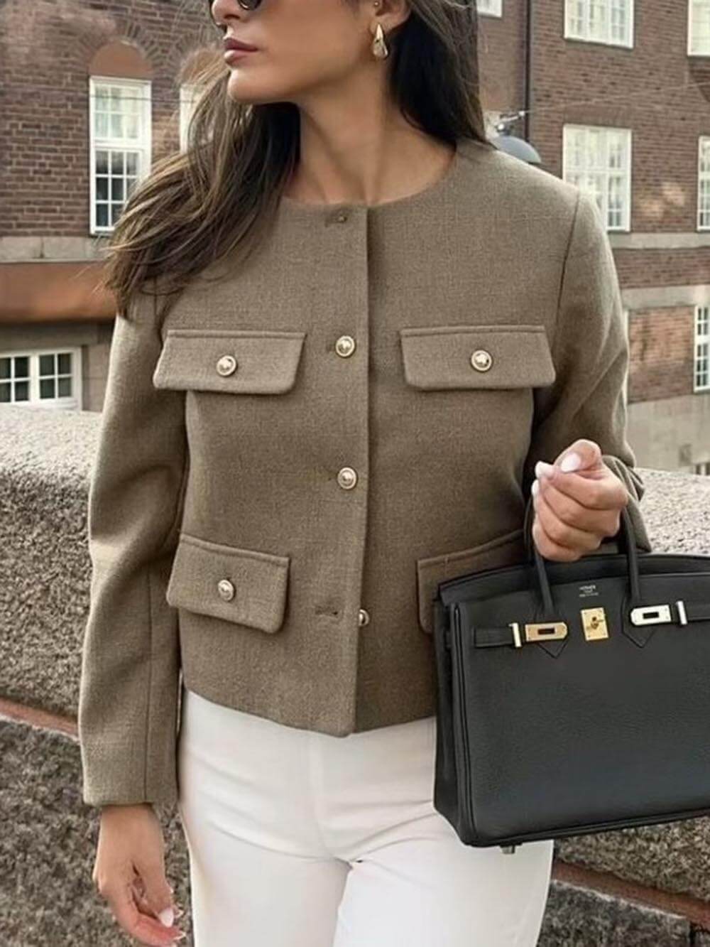 Krátká bunda s knoflíkem ve stylu Chanel