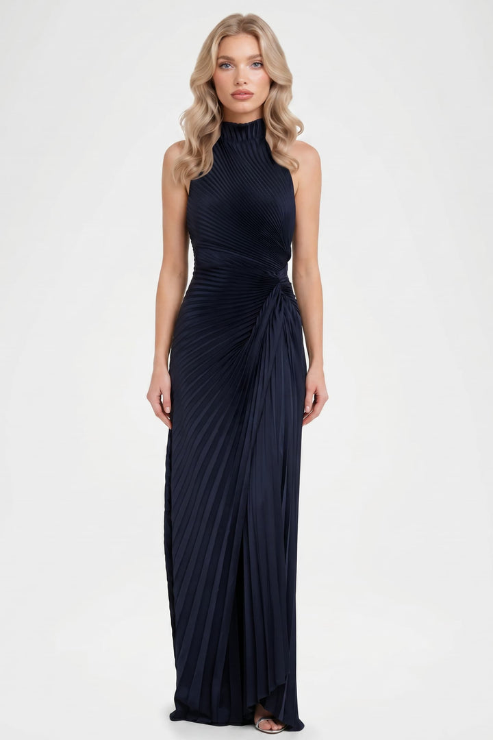 Halter-Neck Pleated Design Maxi Dress