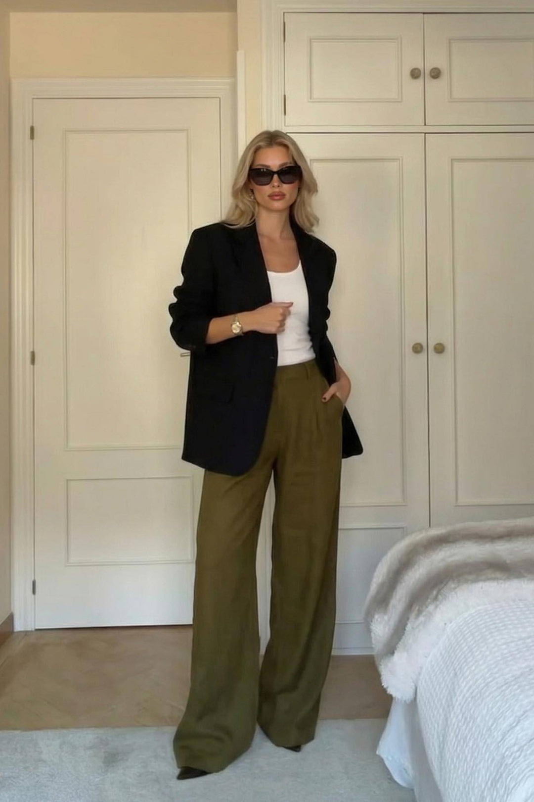 Minimalist Blazer And Wide-leg Pants Suit