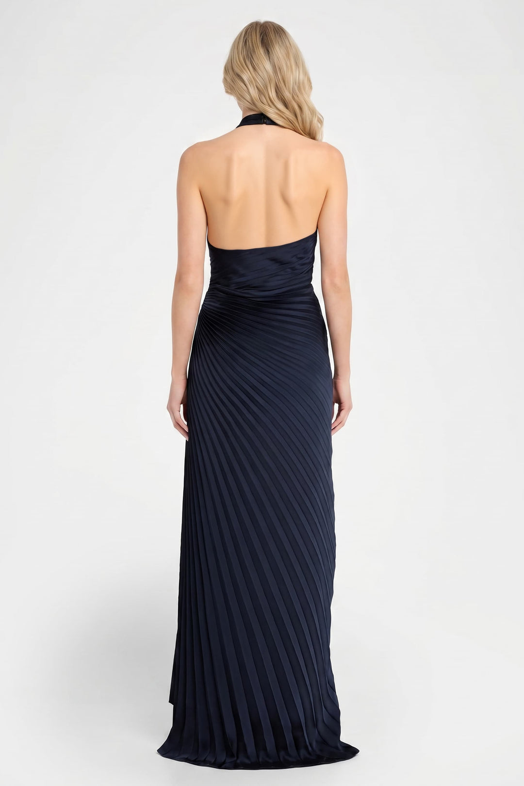 Halter-Neck Pleated Design Maxi Dress