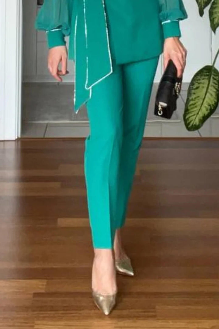 Exquisite V-Neck Colorblock Belted Loose Shirt
