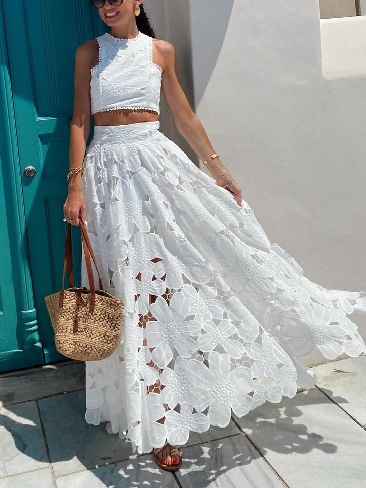 Elegant Hollow Floral Lace Maxi Skirt