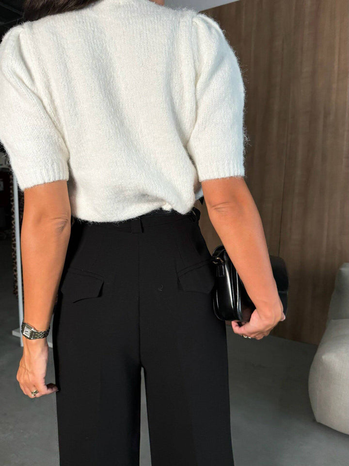 Pull à manches courtes avec nœud délicat