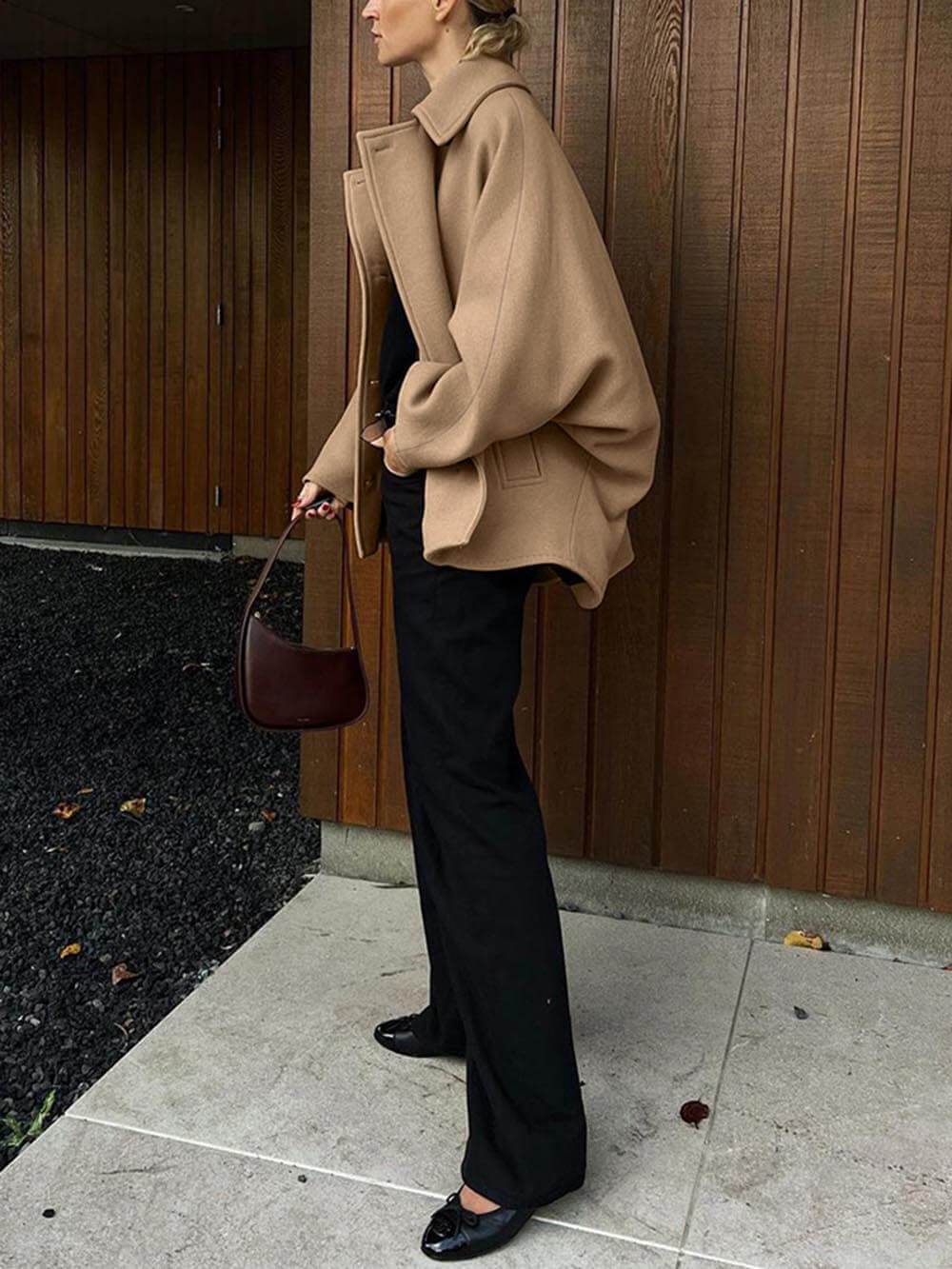 Cappotto cardigan con maniche a pipistrello con risvolto in lana alla moda e di fascia alta