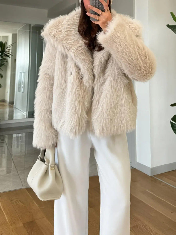 Moda Geniş Yaka Sahte Kürk Bol Mont