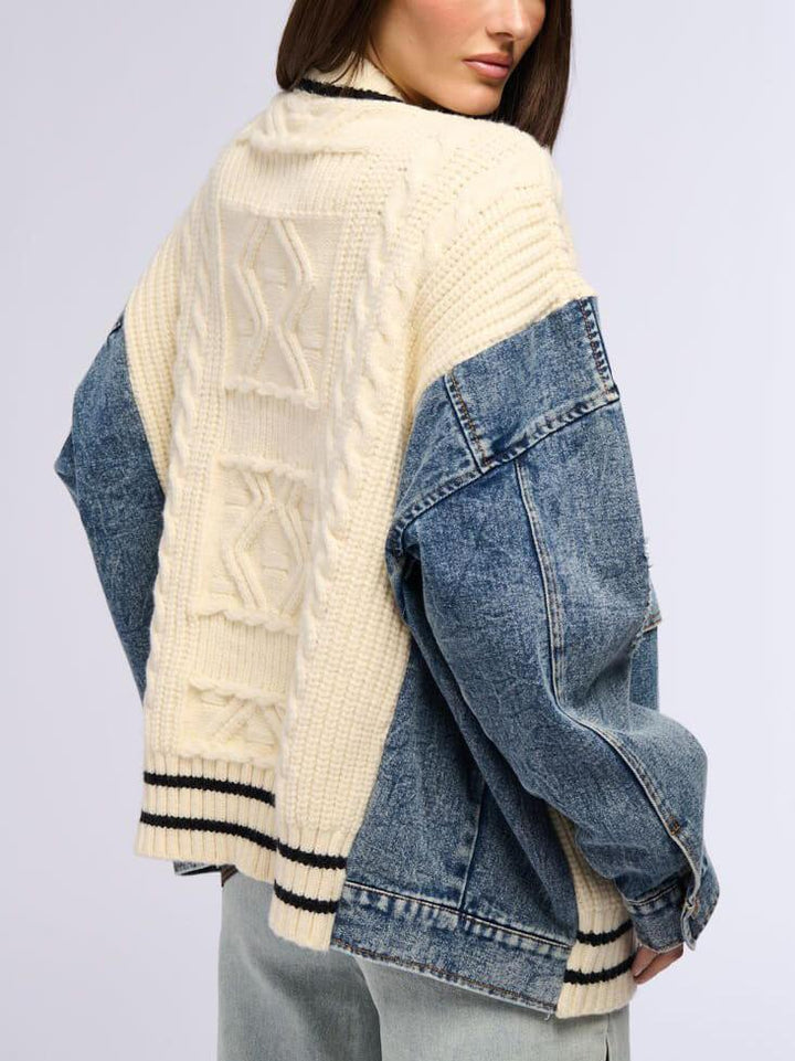 Jedinečný pletený kabát z džínoviny Patchwork Cable
